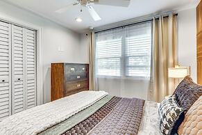 Fenced Yard: Lakeland Home Adjacent to Golf Course