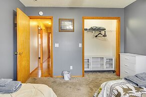 Cozy Retreat w/ Backyard in Mountain Home!