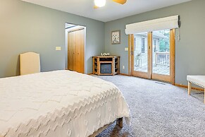 Steps to Golf Course: Nekoosa Home w/ Serene Yard!