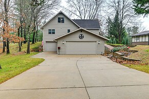 Steps to Golf Course: Nekoosa Home w/ Serene Yard!