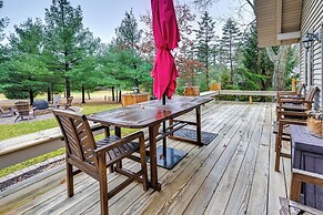 Steps to Golf Course: Nekoosa Home w/ Serene Yard!