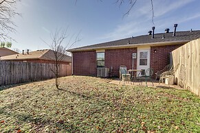Centrally Located in Nwa; Walk to Wrights Bbq!