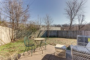 Centrally Located in Nwa; Walk to Wrights Bbq!