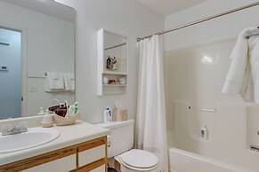 Centrally Located in Nwa; Walk to Wrights Bbq!