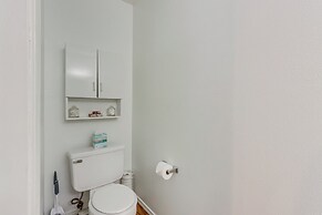 Centrally Located in Nwa; Walk to Wrights Bbq!