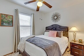 Centrally Located in Nwa; Walk to Wrights Bbq!