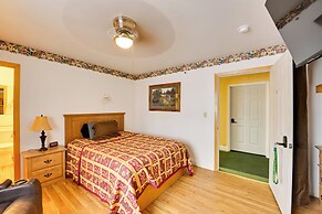 Walk to Golf Course: Cozy Malta Studio!