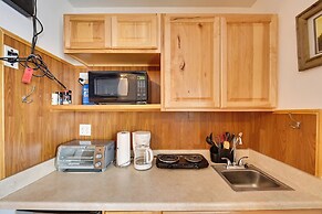 Near Golf & Trails: Malta Retreat w/ Shared Grills