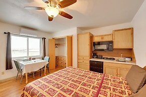 2 Mi to River: Malta Retreat w/ Community Grills!