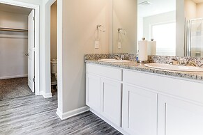 13 Mi to Baton Rouge: Family-friendly Home