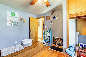 8 Mi to Scotts Bluff Nat'l Monument: Family Home