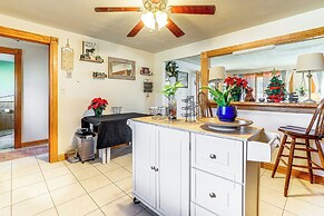 8 Mi to Scotts Bluff Nat'l Monument: Family Home