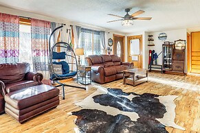 8 Mi to Scotts Bluff Nat'l Monument: Family Home