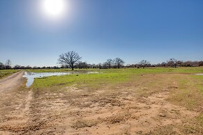 Private Lake On-site: Secluded Retreat in Grant!