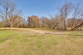 Private Lake On-site: Secluded Retreat in Grant!