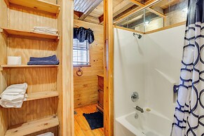 Private Lake On-site: Secluded Retreat in Grant!