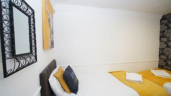 Ground floor Apt Slough by Easy2Manage