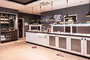 Premier Inn Stuttgart City Centre