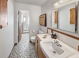 Retro Retreat A 60's Time Capsule 3 Bedroom Home