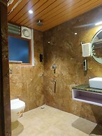 HOTEL KHS LANDMARK