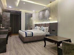 HOTEL KHS LANDMARK