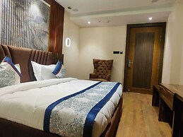 HOTEL KHS LANDMARK