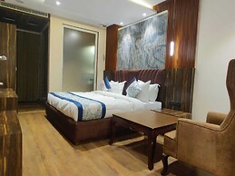 HOTEL KHS LANDMARK