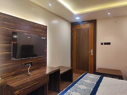 HOTEL KHS LANDMARK