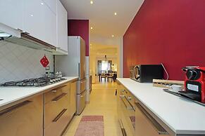 Trendy Flat near Marconi