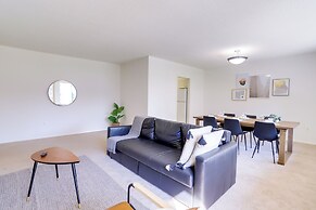 Crystal City Condo w Top Amenities