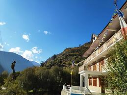 The Lake View Resort