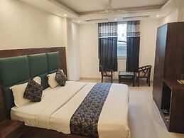 Hotel Tark Plaza Near IGI Airport Delhi