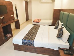 Hotel Tark Plaza Near IGI Airport Delhi