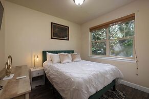 Charming Bend Sanctuary for 6!