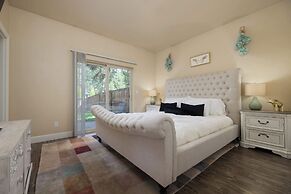 Charming Bend Sanctuary for 6!