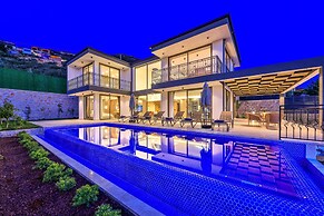 Villa Etoo in Ye ilk y Mahallesi