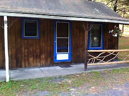 Blueberry Hill Motel