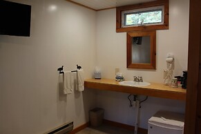 Blueberry Hill Motel