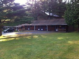 Blueberry Hill Motel