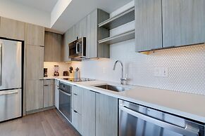 Clarendon Apt Near Subway