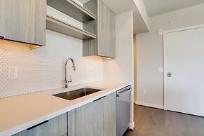 Clarendon Apt Near Subway