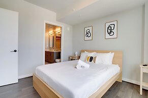 Clarendon Apt Near Subway