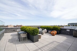 Clarendon Apt Near Subway