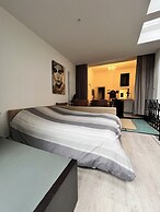 Chic Comfortable Loft and Natural Light