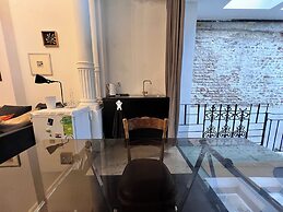 Chic Comfortable Loft and Natural Light