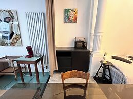 Chic Comfortable Loft and Natural Light