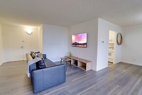 Stay with Comfort in Crystal City