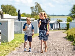 Bright Holiday Home in Karrebaeksminde