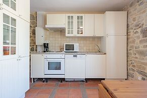 Pretty Holiday Home in Courry With Swimming Pool