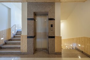 Treebo Premium Silverstone Resort With Mountain Valley View